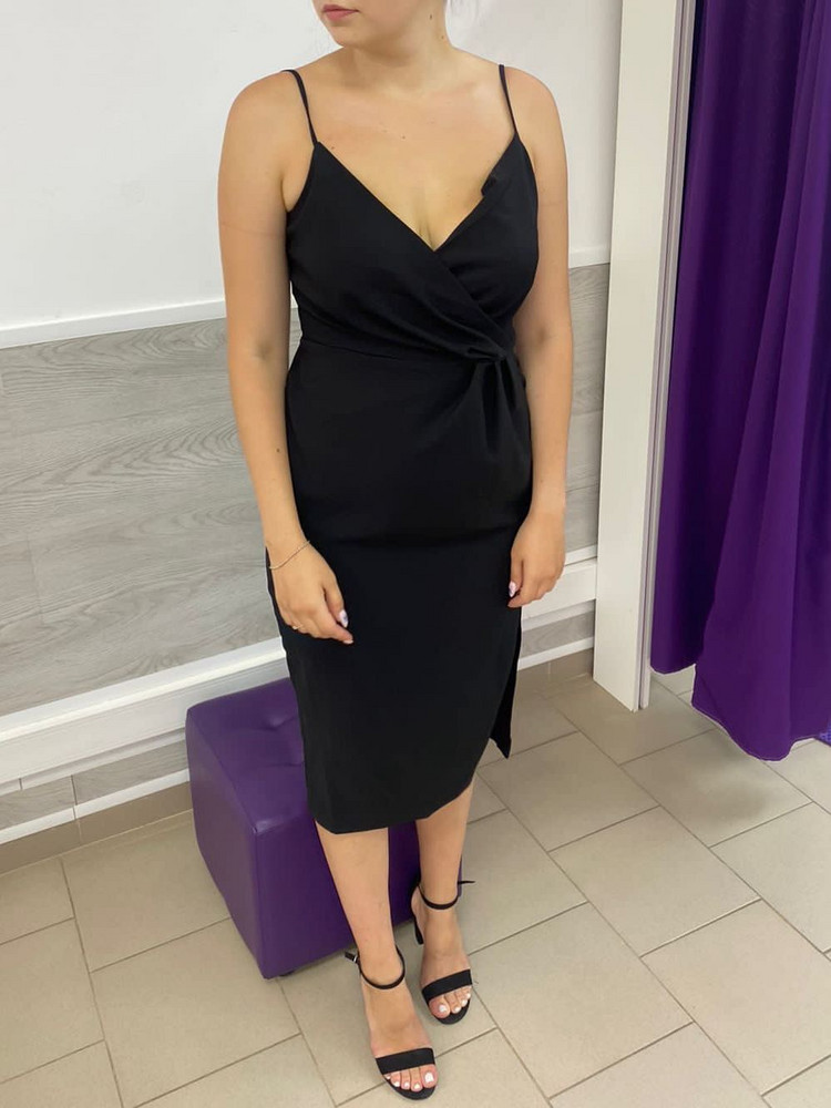 Вроде по фото не плохо, но на самом деле в бёдрах в притык, а в животе пузырится и большое, верхняя часть села хорошо.