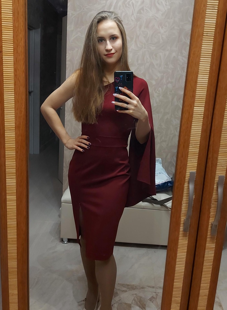 Платье шик,плотная ткань,село хорошо)