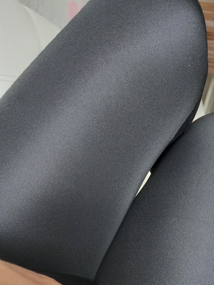 Леггинсы хит. Подтверждаю. 
Идеальная посадка ✅
Не просвечивают ✅
Плотные.