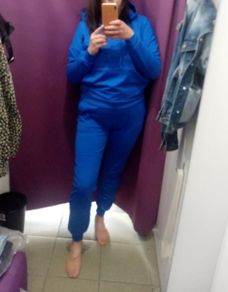 Костюм очень понравился!!! Красивый цвет, плотная ткань. На рост 174, штаны не короткие)