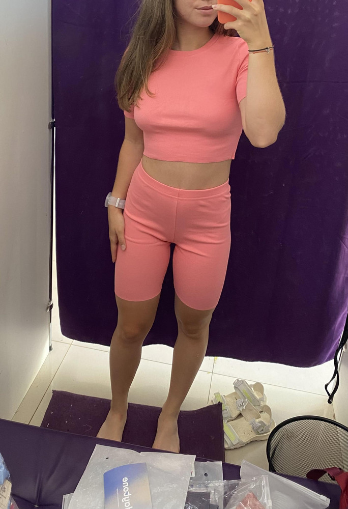 Наконец-то нашла костюм который идеально сел. Материал очень приятный к телу. Качество на 5