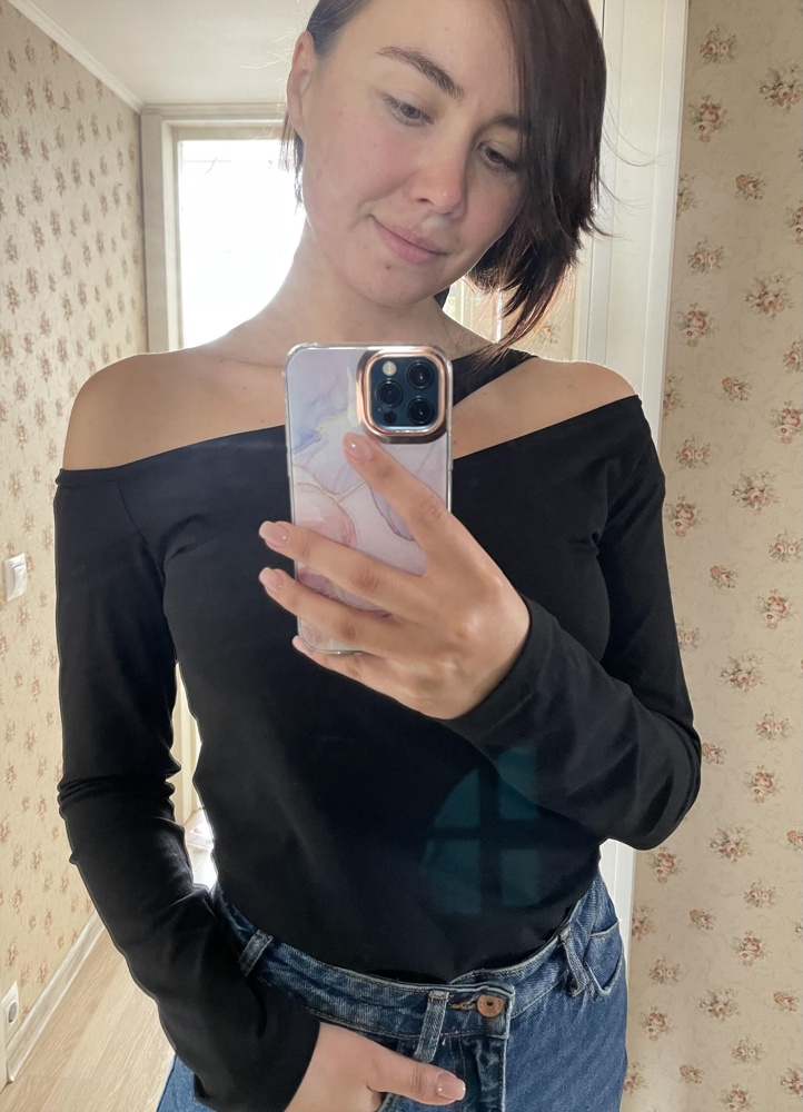 Девочки, это огонь! 🔥 лучший лонгслив. М села отлично. Модель оригинальная, ткань тянется. Я в восторге! 