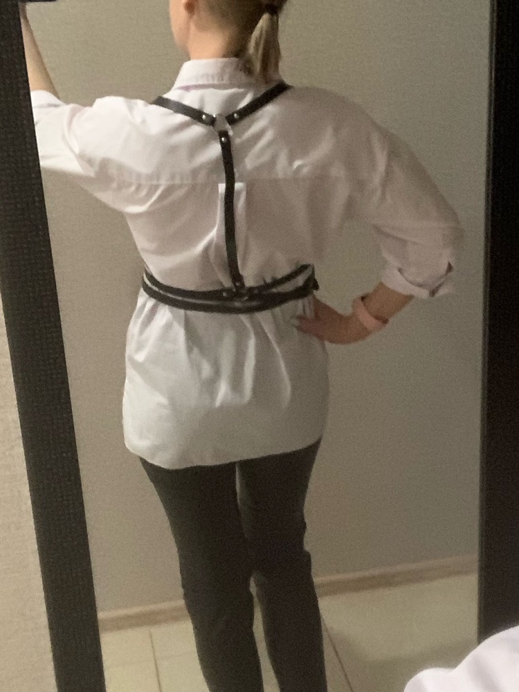 Пришёл целый,не крошится,звезду сняла за запах,не выветривается 😱