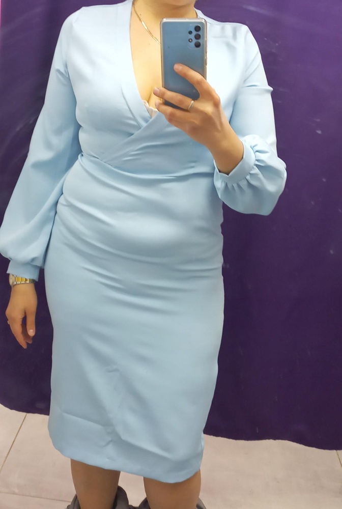 Качество супер.Ткань очень приятная. Сшито качественно. Упаковано очень аккуратно. Но к моему большому сожалению а 110-80-112 в обтяг...