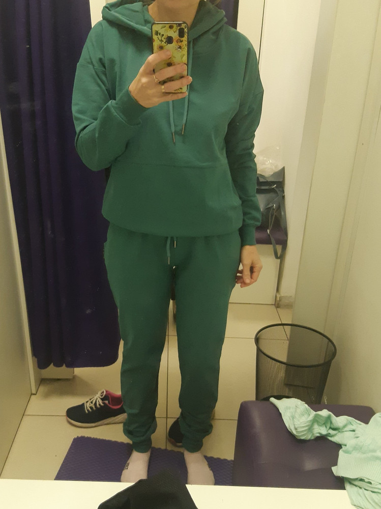 Костюм хороший