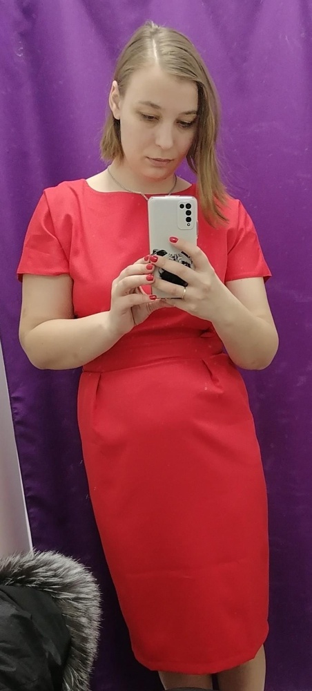 Классное качество, приятная ткань, цвет 100% попадание, все здорово, но на меня 48 к сожалению не подошел, в груди большеват, по талии сел хорошо.