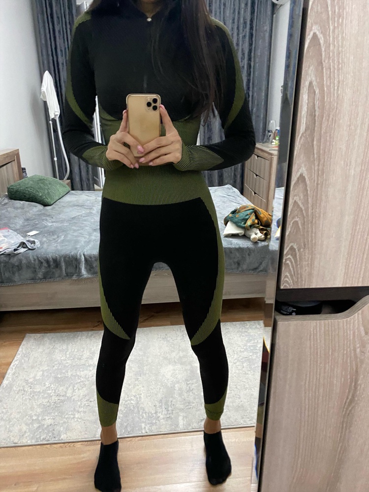 Отличный костюм. Купила со скидкой🙂 очень понравился. Качество отличное, не просвечивает,тянется хорошо.