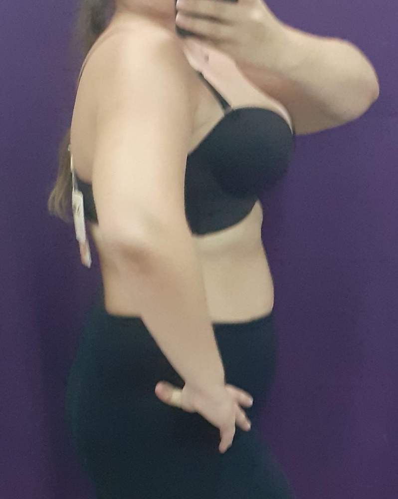 Сел хорошо,функцию выполняет грудь 🔥, но чуть тесновато именно в чашках... 
брать можно. Подхудею перезакажу