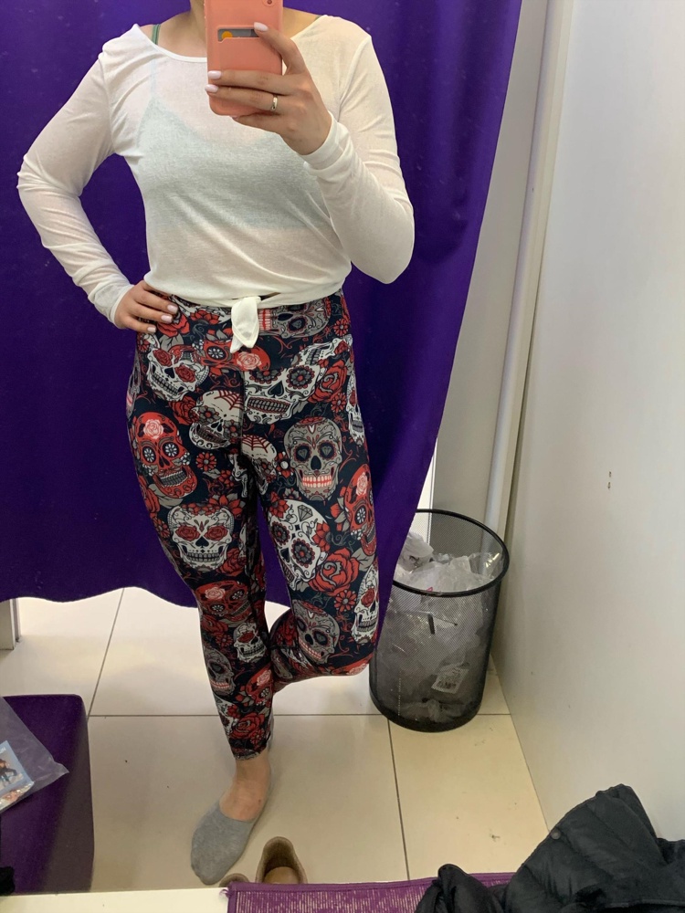 Очень хорошая штучка, думаю и на пляж и в город в сильную жару можно.кажется цена завышенная, но с другой стороны все таки вещь универсальная!