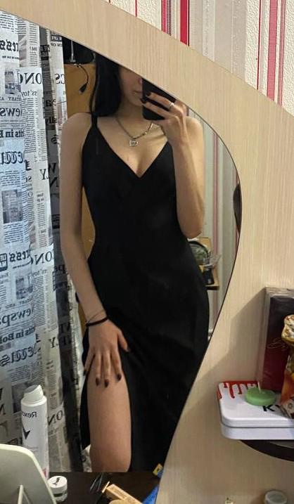 Брала дочери. Ей очень понравилось.Оно просто обалденно смотрится на фигуре.