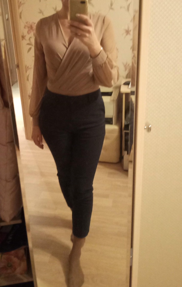 Отличная вещь. На размер 44_46 подошёл 40