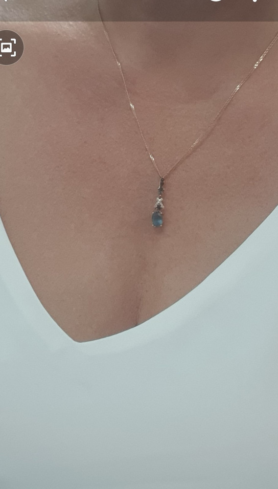 Блузка красивая. Приятная к телу. Размер соответствует. Но пришла с браком! Вырез на груди очень кривой. Пришлось отказаться.