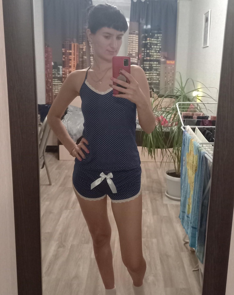 Хорошая пижама, приятный материал и симпатично смотрится )