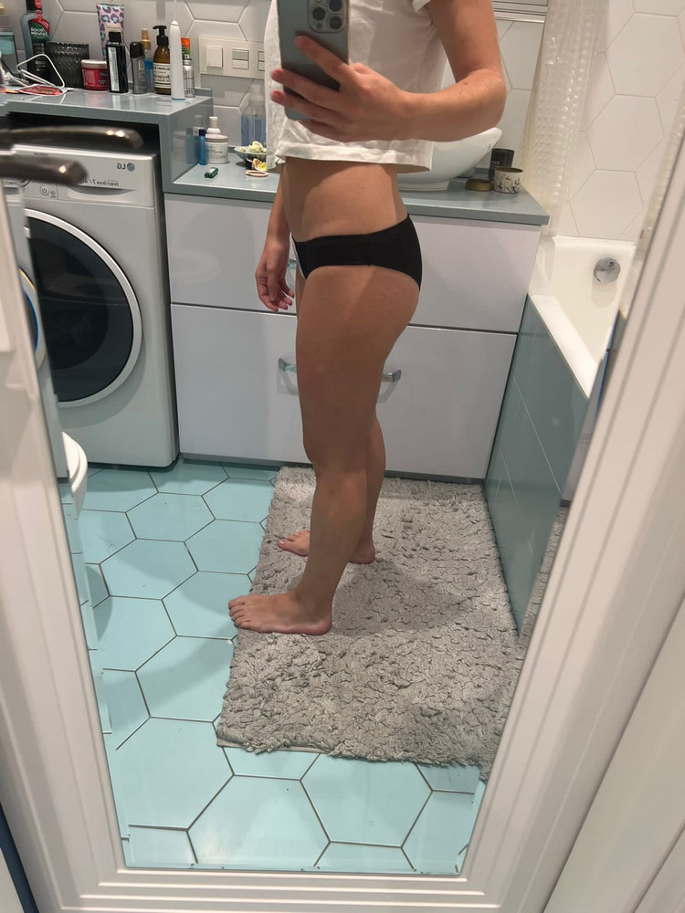 Удобно, что цвета чб - офисный стиль))))
Качество норм, постирала, поносила - не порвала)