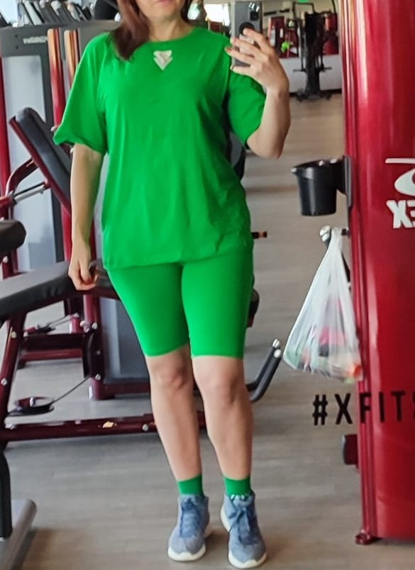 Ну такое... Тряпочка... Есть ивановские домашние костюмы по 500 рублей, так вот они получше будут качеством. В спортзал 1 раз одела и все... Растянулся...