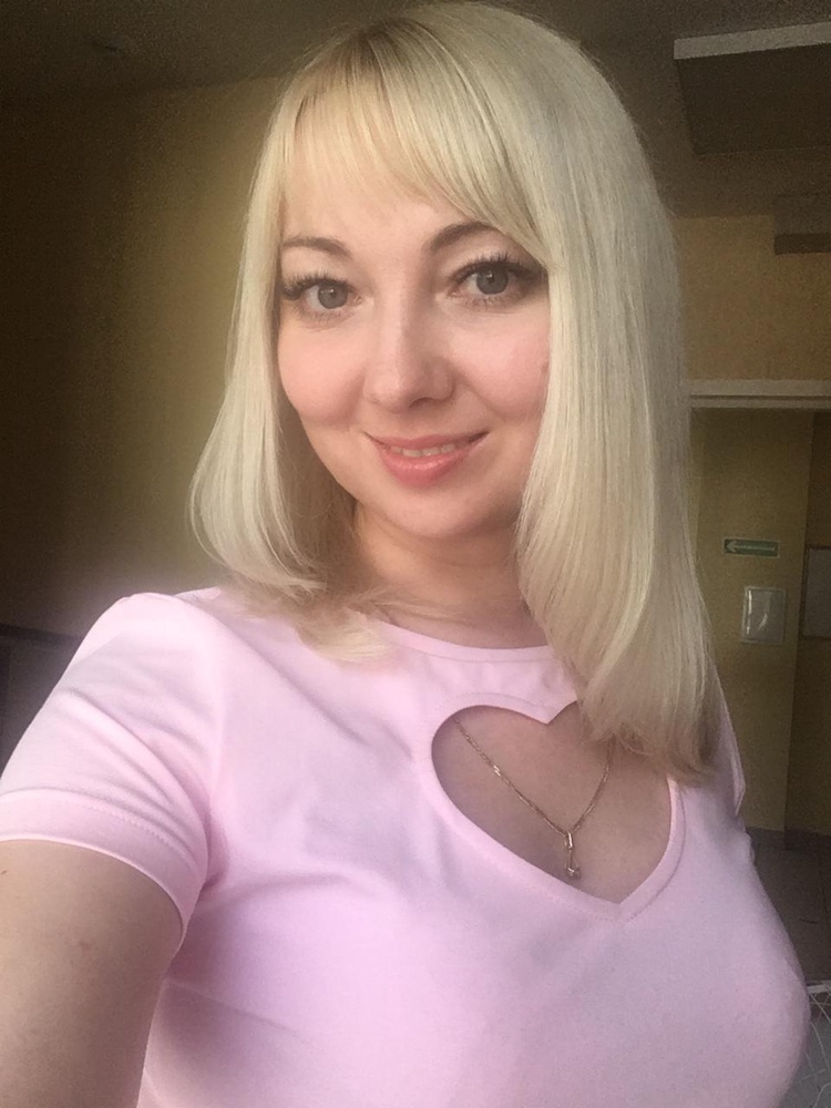 Очень сексуальная! Стала любимой летней футболкой)!