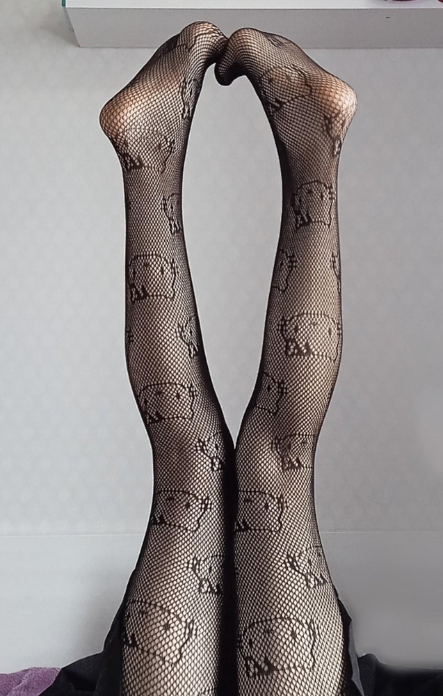 колготки офигенные!!! качество хорошее, тянутся отлично, в подарок были наклейки))