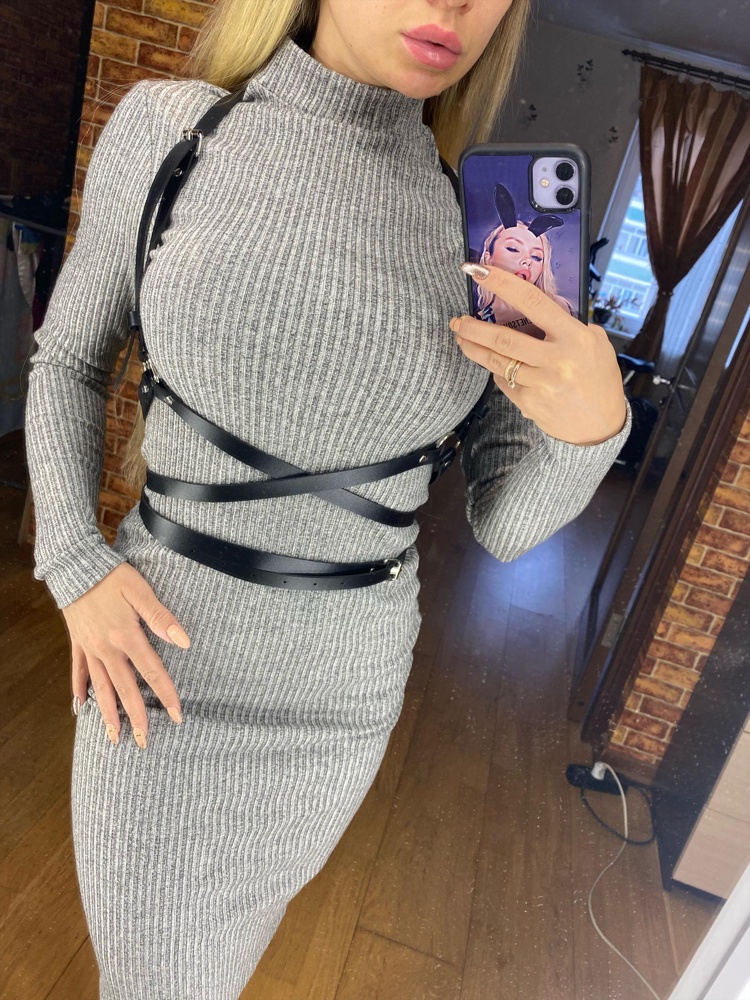 Отличная портупея ! Мой рост 153, подошла хорошо 👌🏻 