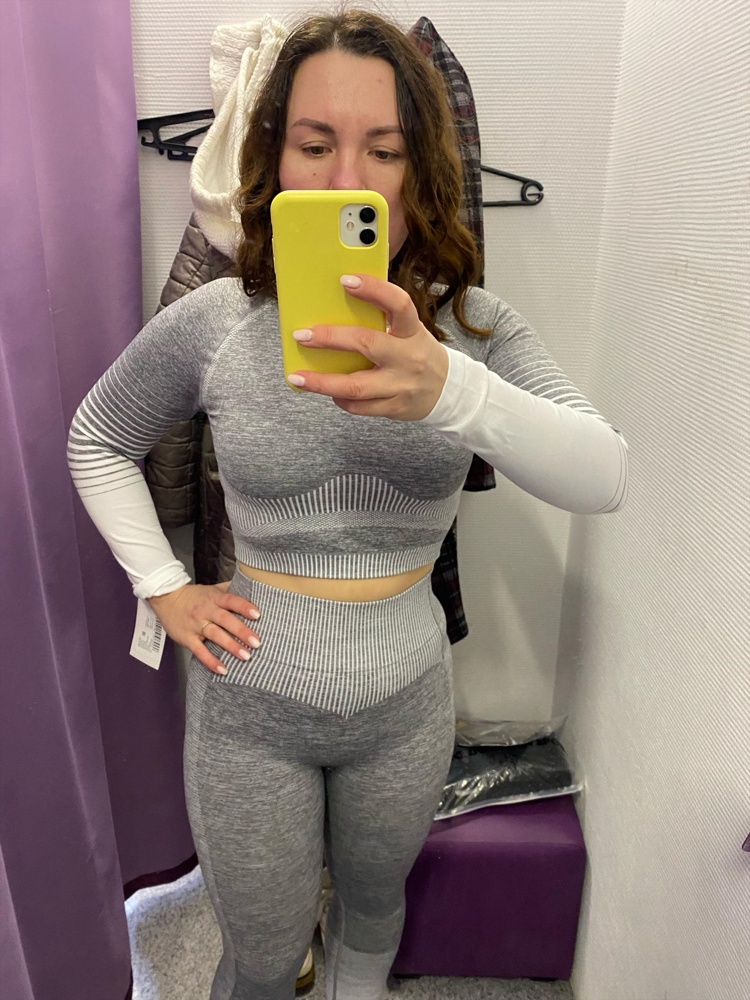 Классный и крутой, но мне длинные и Рыкова и штанины, рост156, размер по размерной таблице четко, на размер м , к сожалению отказ