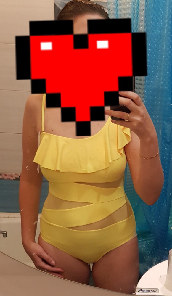 Приятная ткань,расцветка соответствует,мятный взяла 44р на мой 48р,оказался мал, хотя жёлтый в таком же размере наоборот чуть свободно мне даже был,сзади на спине складки,пошив внутри немного разный. Чашки у жёлтого понравились больше,не съезжают как у зелёного. Но на фигуре смотрится не плохо,угадать бы с размером еще. Понравилась как грудь смотрится в жёлтом.