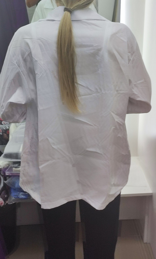 Классная рубашка, но мне показалось, что на мне очень широко(((((мой размер 42-44 . Белая