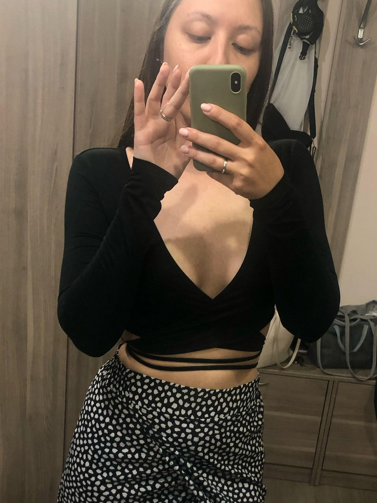 Отличный лонг! Муж в восторге, я тоже!😁Очено удобный, комфортный, ничего не раскрывается.