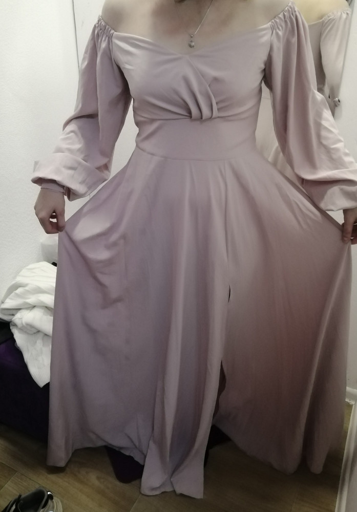 Платье хорошее, но возврат т. к. цвет заказали "розовый, капучино" , а ПРИШЁЛ розовый. Будем перезаказывать, надеюсь что цвет прийдет в соответствии с заказом.