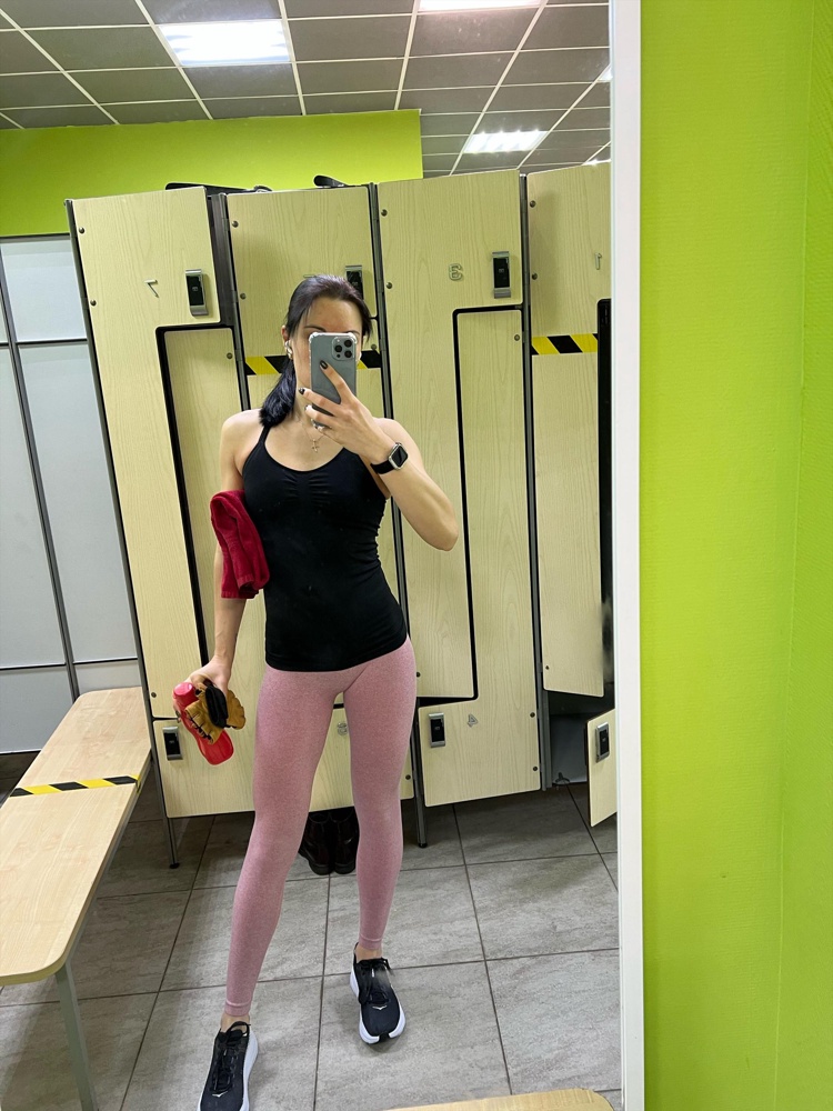 Отличные лосины! На рост 174 идеальны по длине. Заказала ещё чёрные 🤩