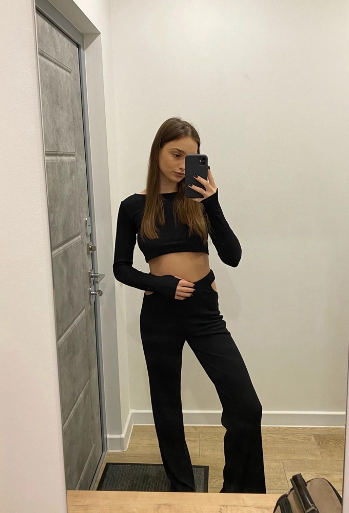 Всё супер, сел как надо) качество ткани отличное!