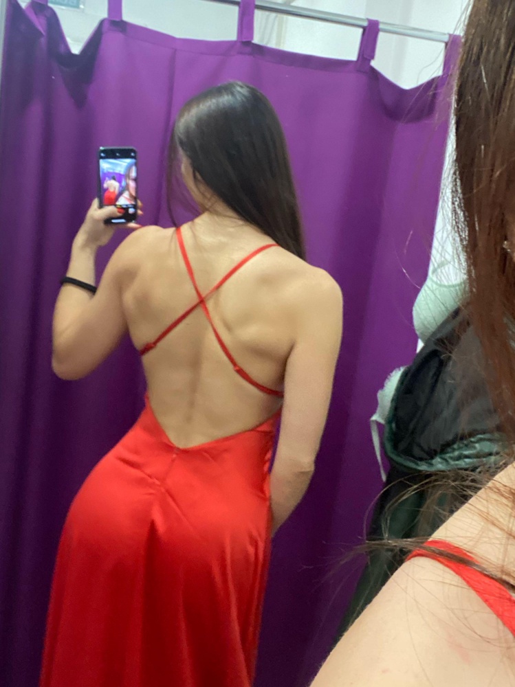 Восхитительное! Взяла. Но буду думать . Грудь открыта