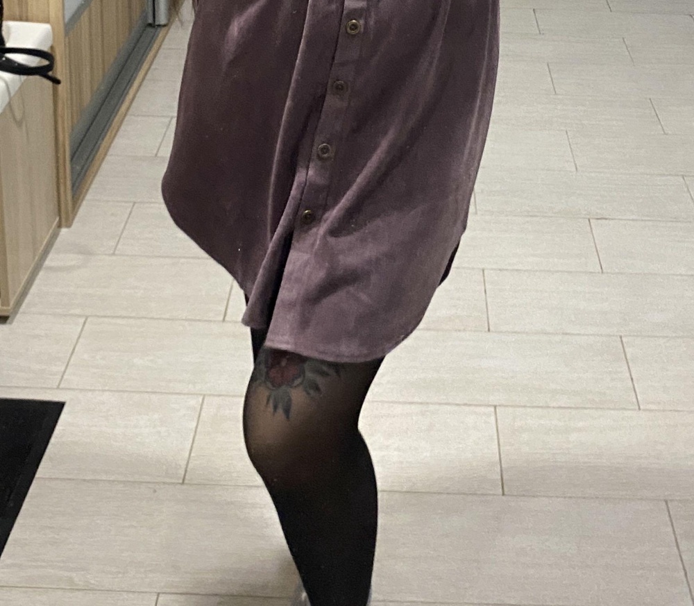 Отличные колготки, приятные к телу. Если аккуратно надевать ничего не рвётся даже с очень длинными ногтями 