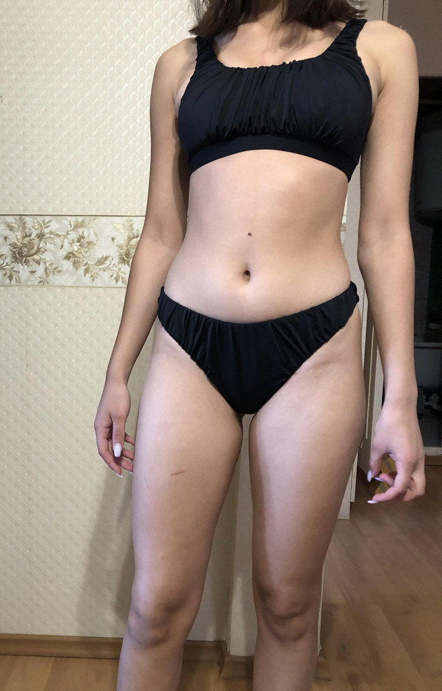 Купальник понравился) на 42 подошёл, идёт в размер. Качество хорошее, швы ровные)