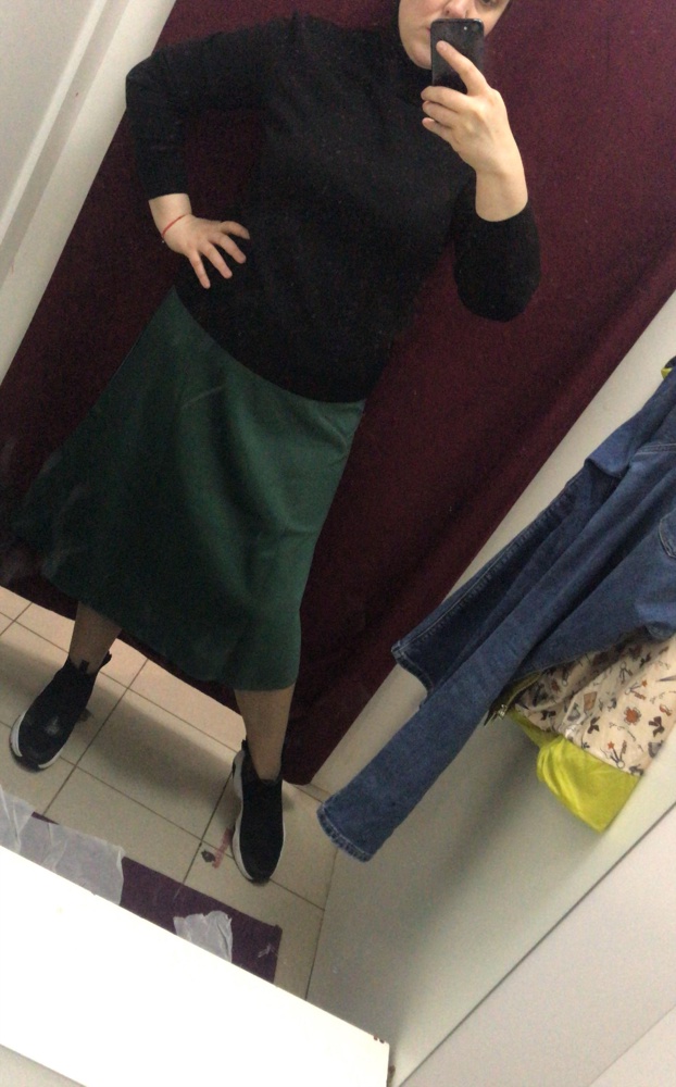 Качество 👌 плотная,но лёгкая. Не просвечивается. Рекомендую. Размер 56. ОТ 92,ОБ 111. Рост 173