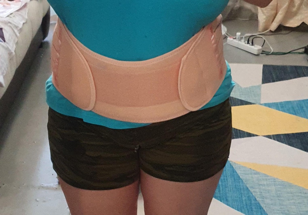 С размерами помогли в инстаграме разработчики подобрать и не прогадали! Очень классный! Полностью соответствует описанию. Цвет даже лучше, чем на картинках и фото. Мягкий, но форму держит 👍🏻🔥
Качество очень хорошее, так ещё и стирать в машинке можно, а не руками как у многих производителей. 
Спасибо за подарок😊