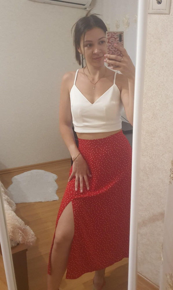 На свой 44, надо заказывать 42. Планирую вернуть юбку, перезаказать на 42. А так все супер.