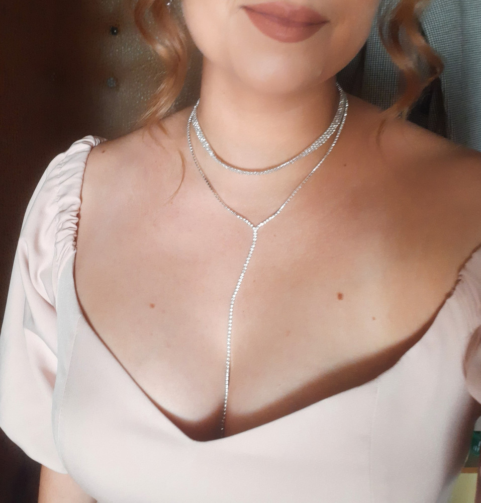 Не потемнело после 2 раз. Достаточно популярная бижутерия, на мероприятии помимо меня ещё у 3 было😄