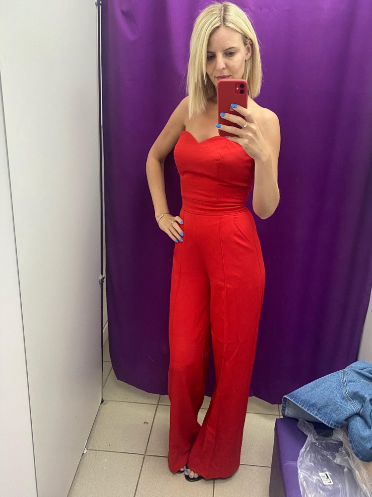 Качество отличное, взяла размер 42, мне брюки длинноваты на рост 173, и для большой груди