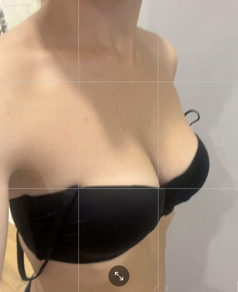 Я тоже ничего плохого в пуш апе не вижу, по мне так настоящее спасение для тех, кто кормил грудью. Сам пуш ап мягкий, бюстгальтер отлично держит и собирает грудь и без завязок, держится крепко и не спадает.