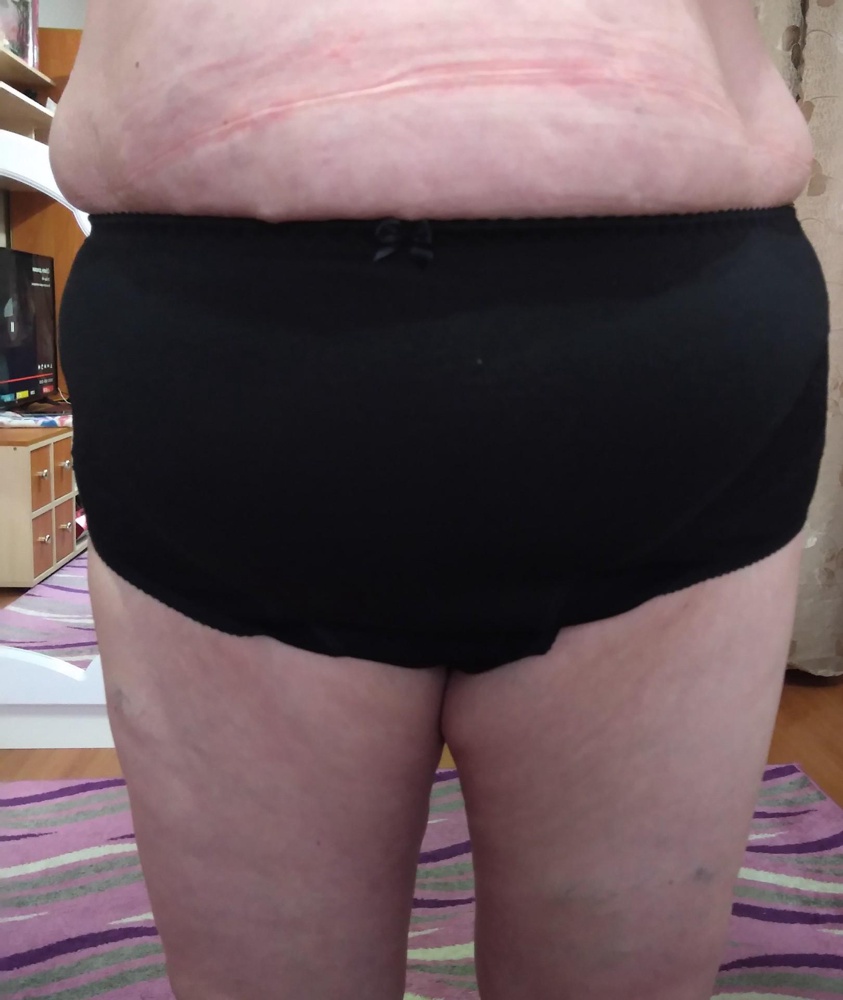 Заказ пришел быстро, отслеживался. Качество хорошее, маме понравился. Идет в размер, хорошо тянется.
Рекомендую