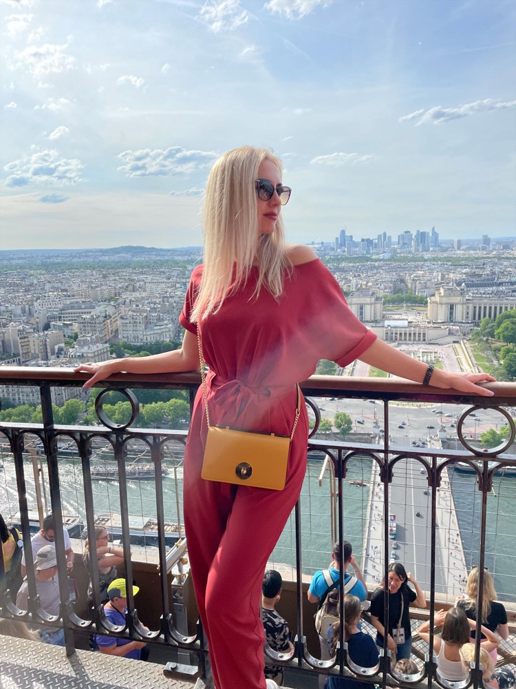 Хороший комбез, недорогой, сидит отлично, на повседневку хороший вариант 