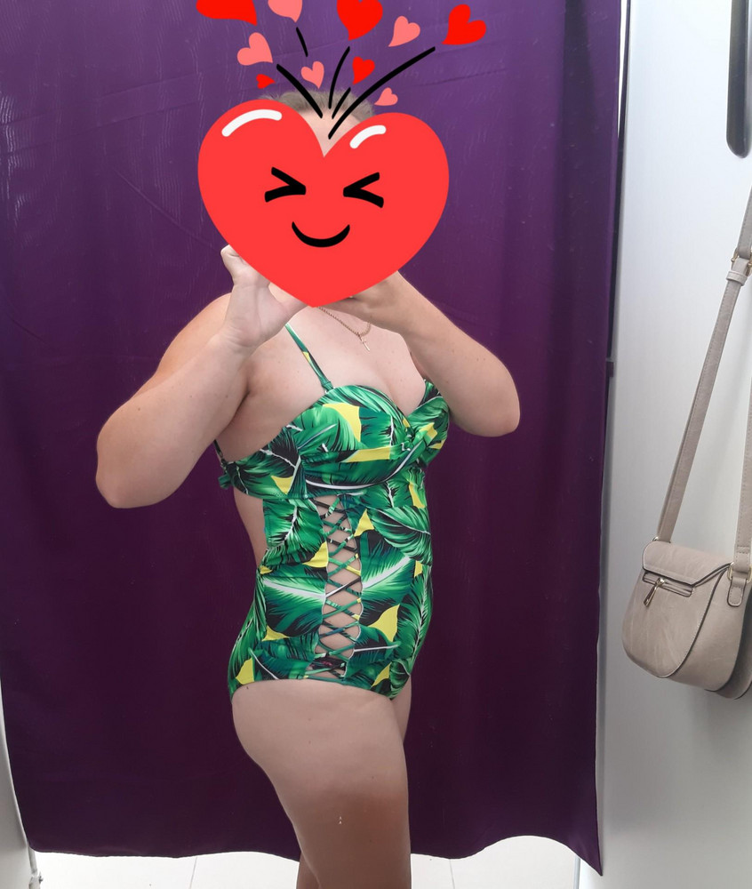 Купальник шикарный 🤩 ношу размер 46-48, купальник заказала 44, рост 165, можно было брать на размер меньше) так как немного свободный, но не захотела возвращать, выкупила сразу👍на рост повыше, будет лучше