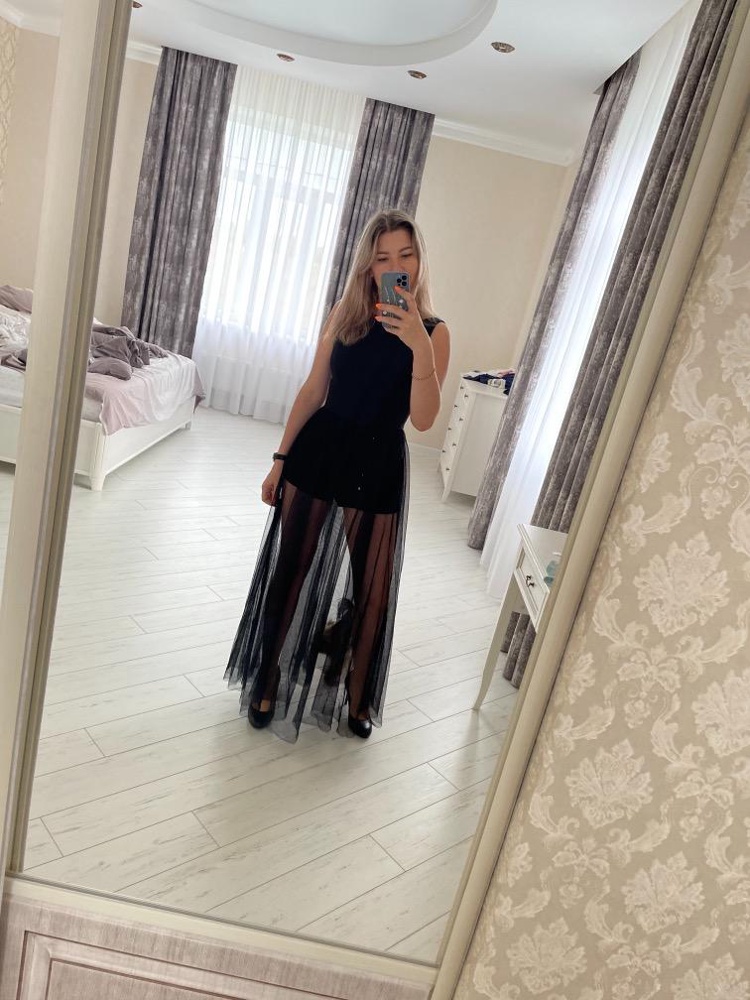 Платье огонь👍 Качество на высоте. Сидит шикарно😃 спасибо 🌸