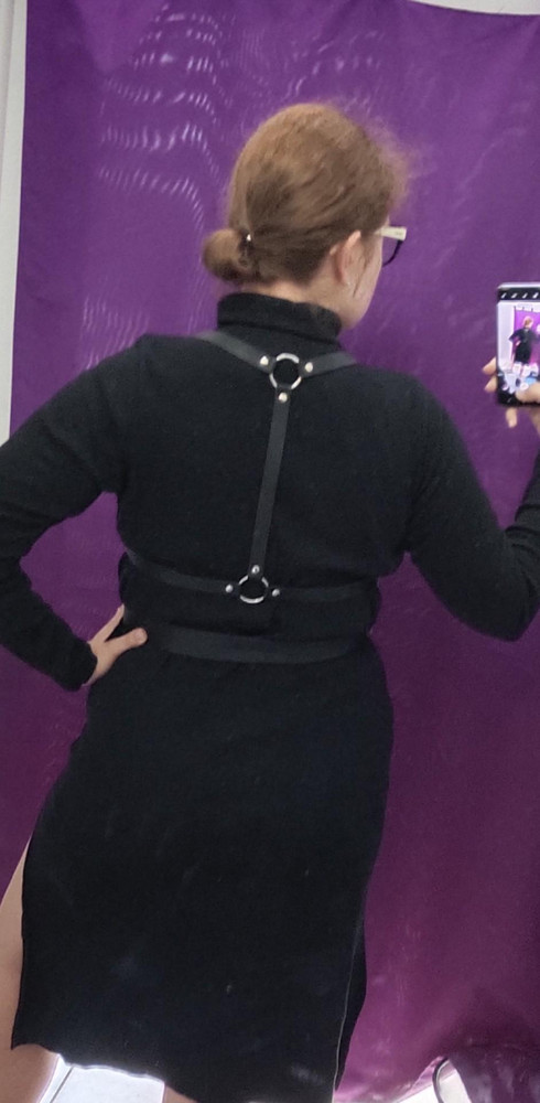 рост 176,Ог 105,от 86.На 54 размер село отлично, можно покупать дамам и покрупнее меня - места ещё много,ремешки можно прибавить