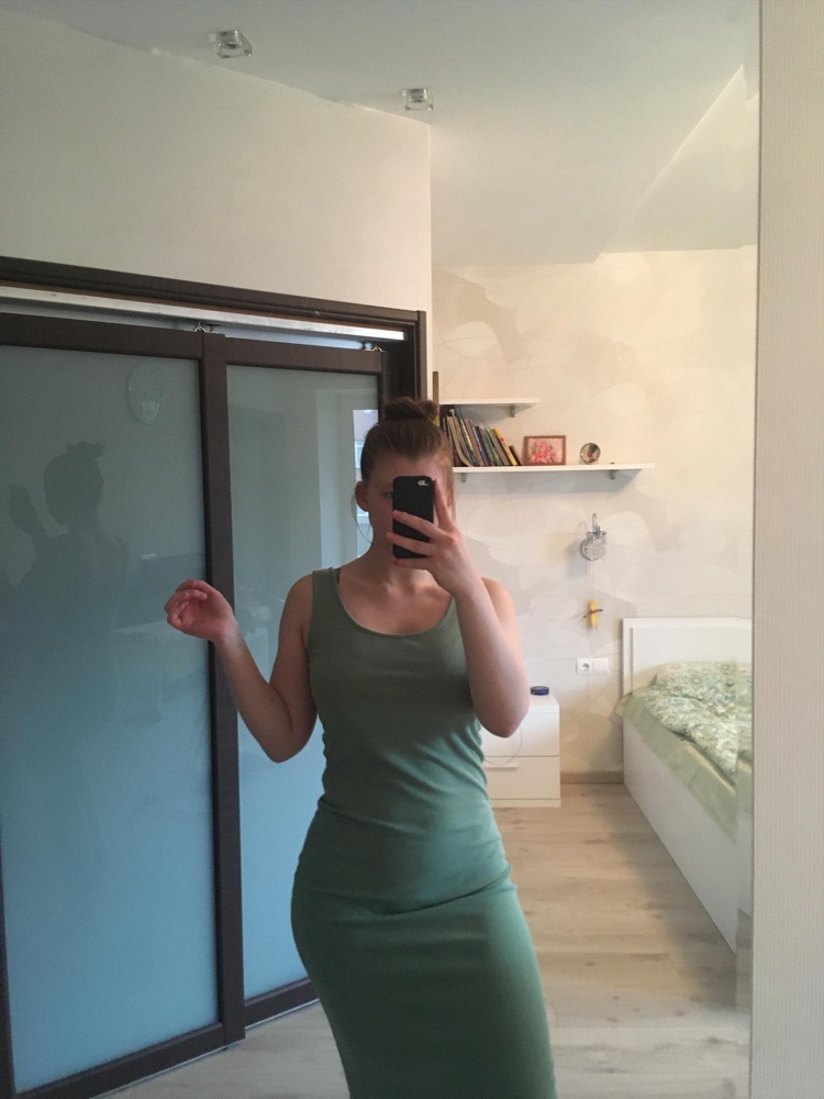 ОТ 72, заказала размер S и он подошёл идеально 😍 Смогла надеть стоя с первого раза, очень удобно сидит, все отлично утягивает, спина чувствует себя комфортно, большое вам спасибо за такой качественный товар и подарочек😏❤️