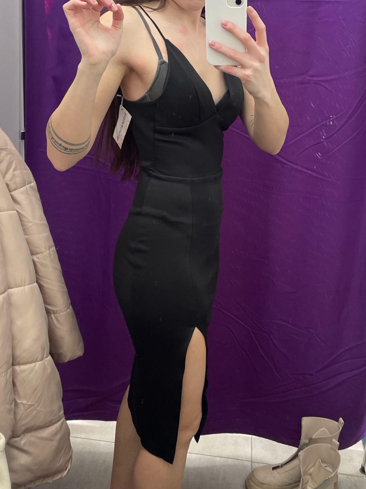 Странная форма чашек. И значительно короче чем на картинке