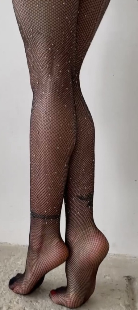Очень качественные и эффектные колготки. Хорошо смотрятся, рекомендую