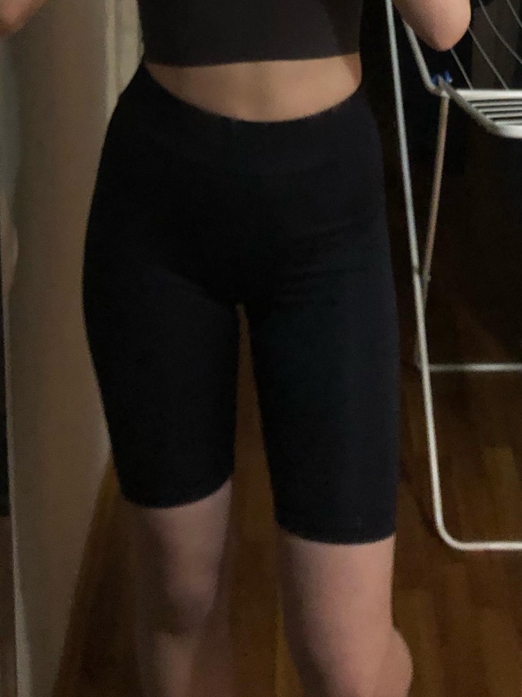 Достаточно неплохо за такую цену. Плотненькие. Где-то торчат нитки, но не критично ☀️