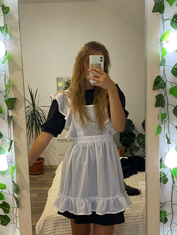 чудесное платье!! взяла на первое сентября, но и чтобы в дальнейшем можно было носить. идеально смотрится с фартуком) качество отличное. на рост 165, 82-60-90 вязала xs