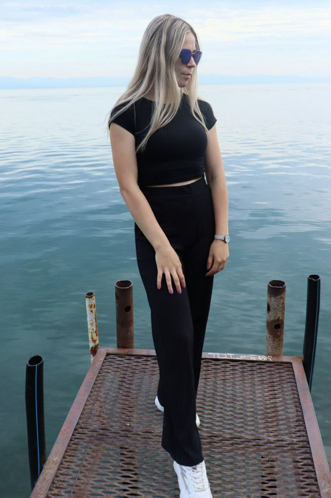 Костюм понравился 😍 на 42 размер сидит очень хорошо ☺️