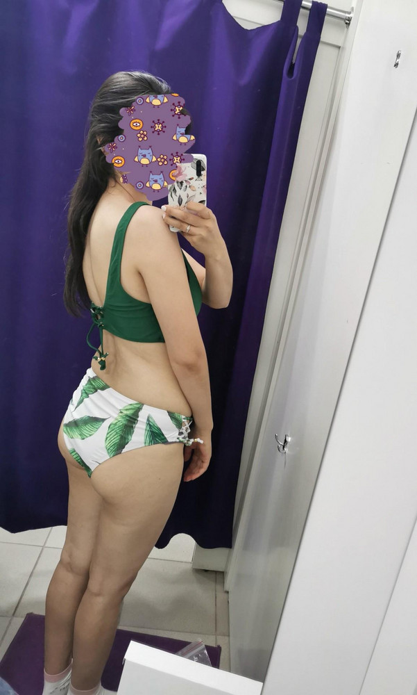 Качество хорошее, доставка быстрая. Но большемерит. На свой 46 выбрала размер L(46-48), он больше на 48. Грудь видна, на ягодицах все топорщится, и выглядит не очень. Мне данная модель не подошла, возрат. Лямки длинноваты. Возможно размер М сидел бы симпатичнее. Мой рост 164 см. Вес 55 кг.